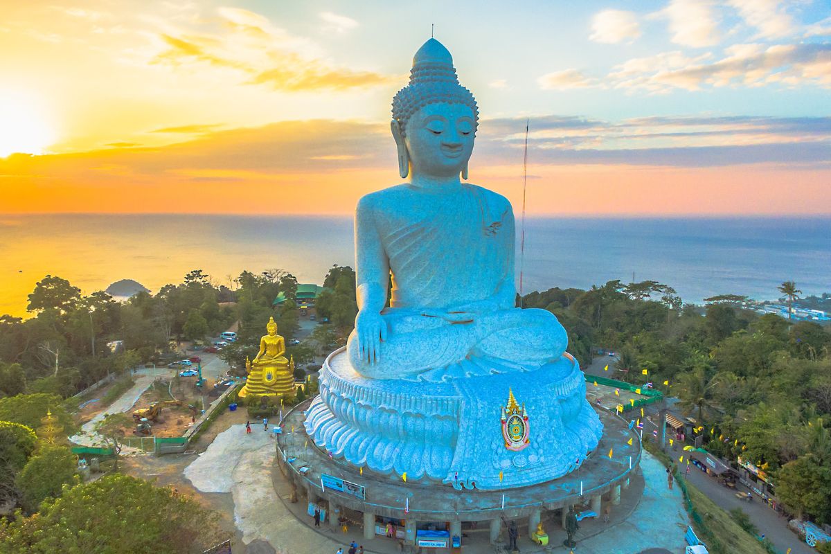 De Bangkok a Chiang Mai con Phuket