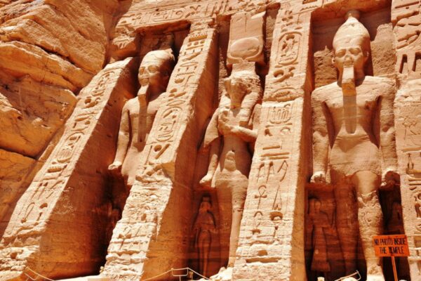 Luces de Abu Simbel